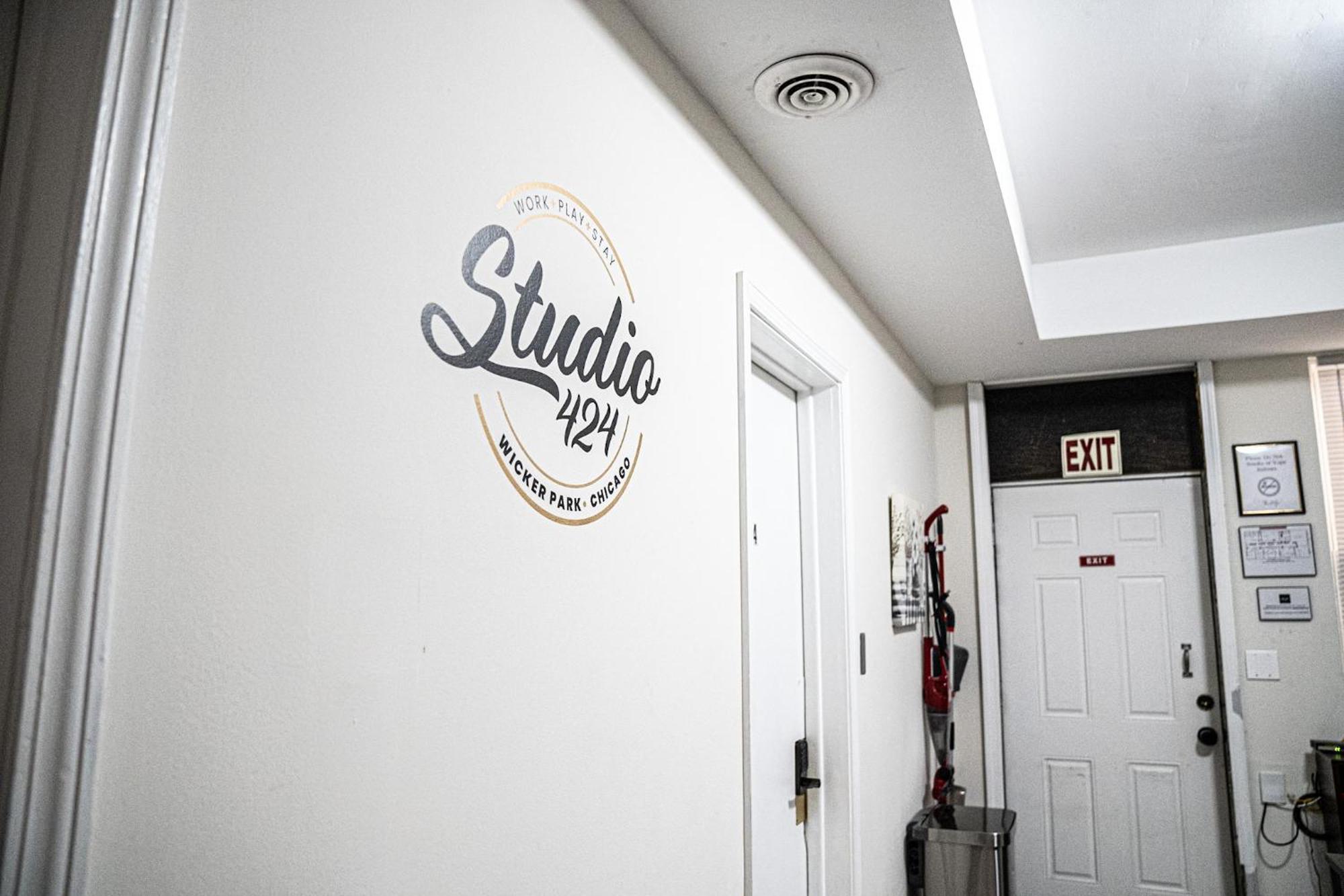 Stay 424 Hostel Chicago Bagian luar foto